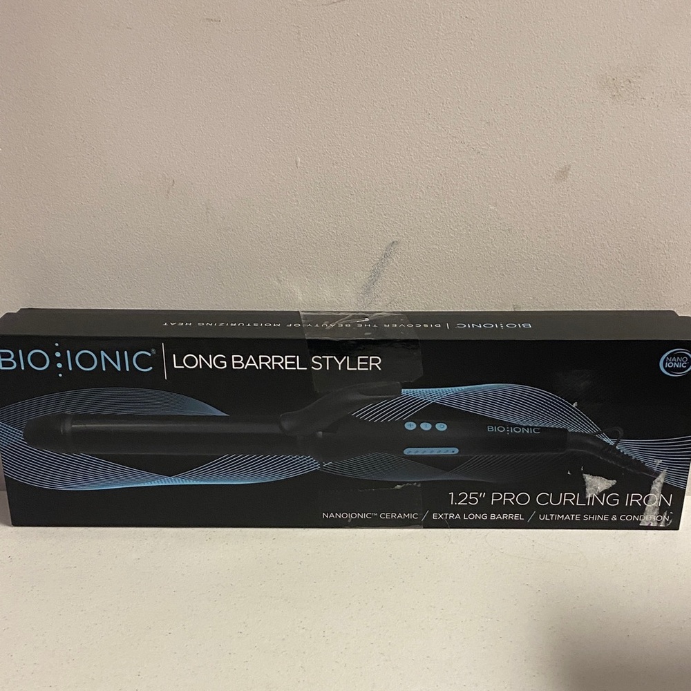 Bio Ionic Black Long Barrel Styler 1.25” Pro Curling Iron - Picture 2 of 7